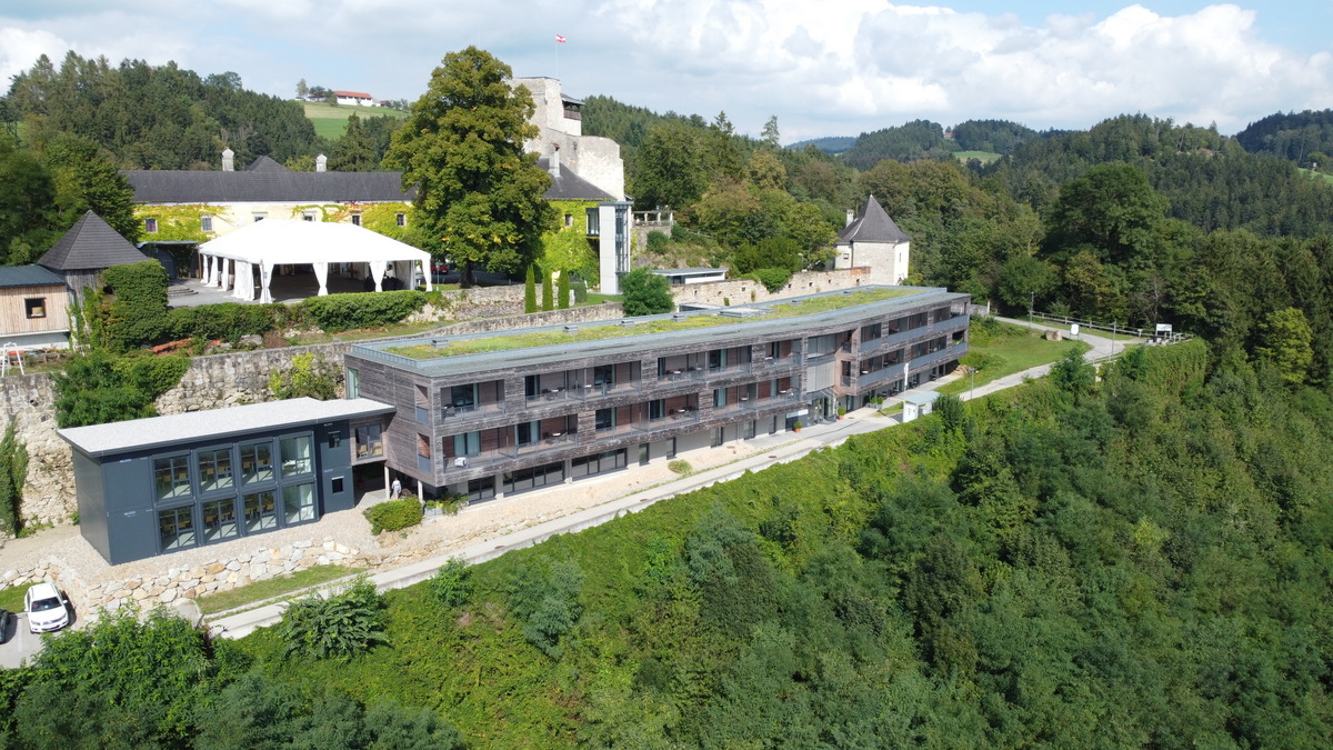 DJI_0572 Panorama-Hotel-Kreuzen